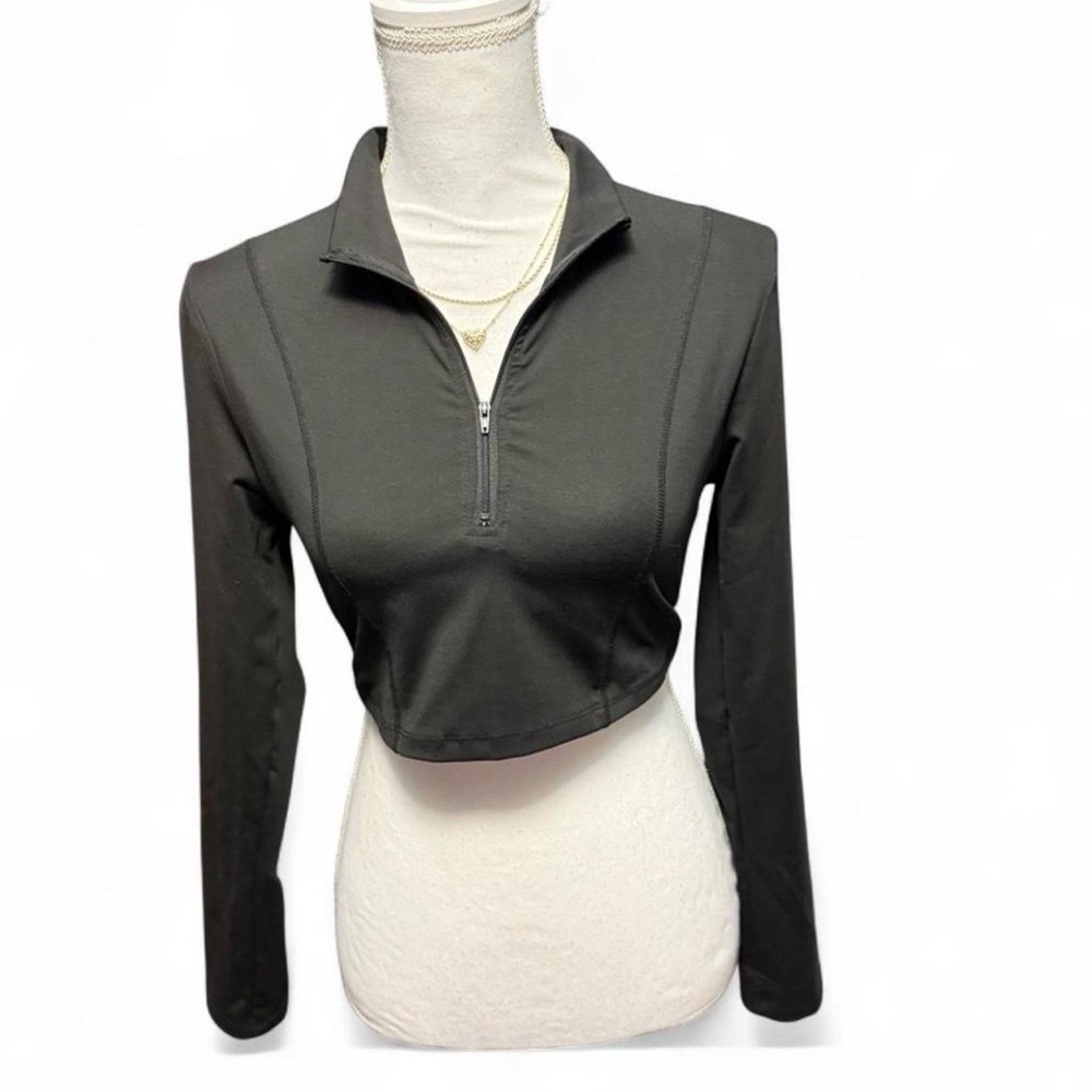 SHEIN Black Cropped Half-Zip Long Sleeve Top